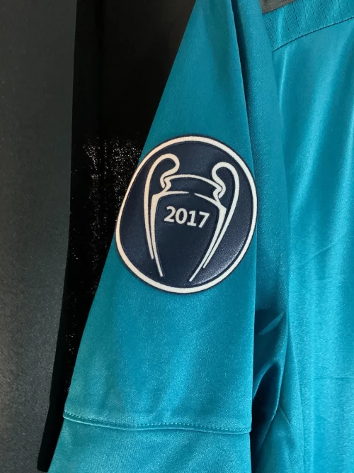2017/18 REAL MADRID THIRD SHIRT - Image 3