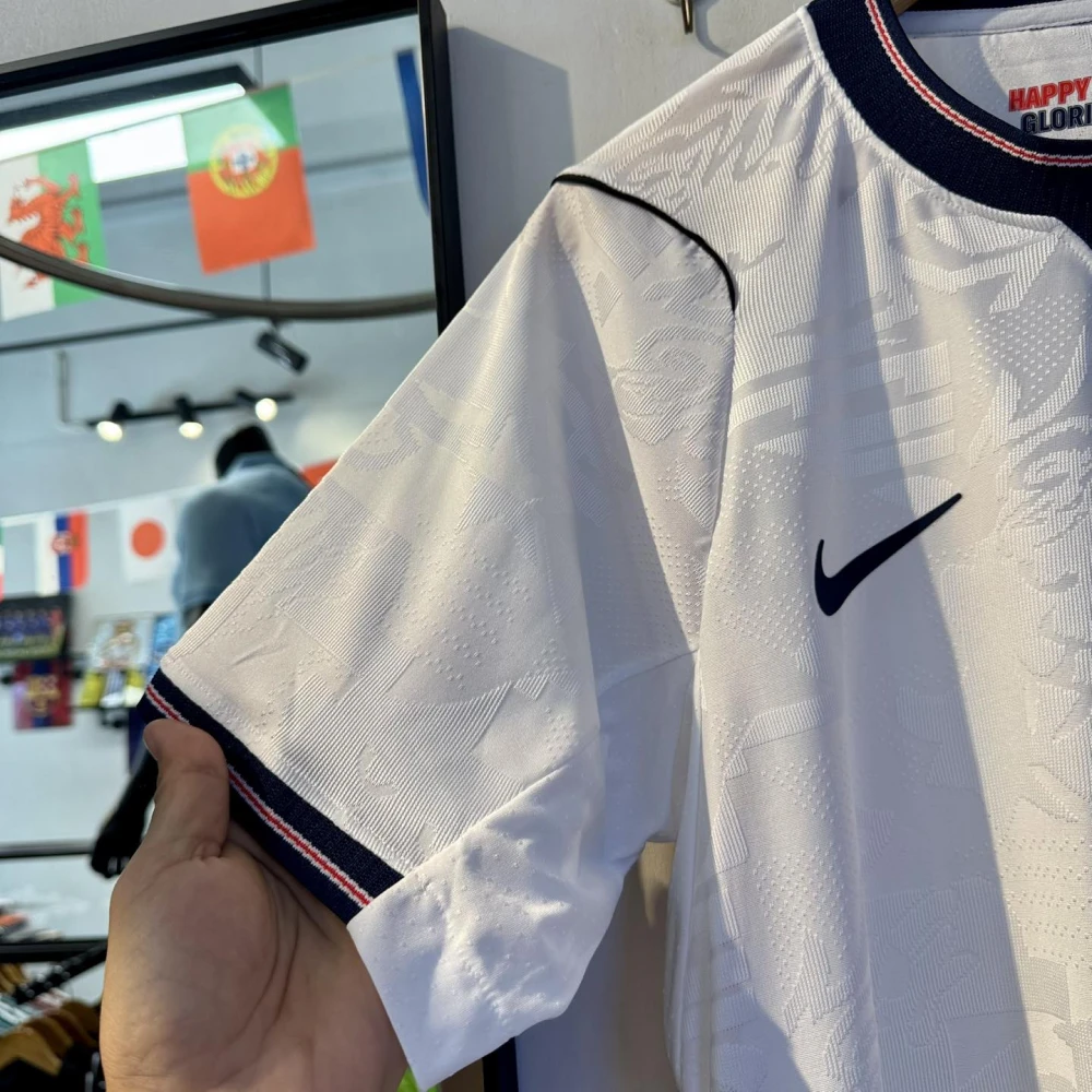 2026 ENGLAND WORLD CUP HOME SHIRT - Image 4